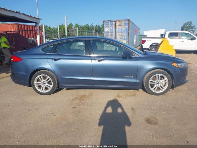 3FA6P0UU4JR281942 Ford Fusion Hybrid S