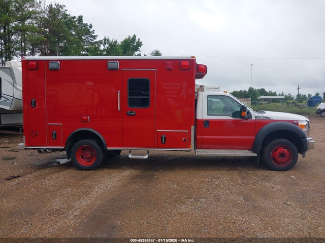 Ford F-450 Chassis Xlt 2016 1FDUF4GT8GEA45221 Image 17