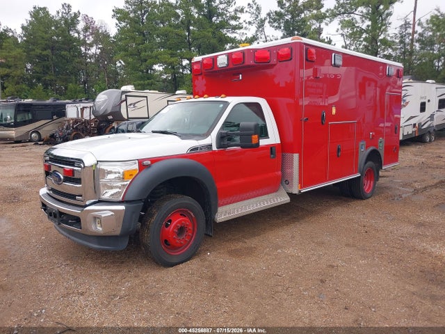 Ford F-450 Chassis Xlt 2016 1FDUF4GT8GEA45221 Image 2