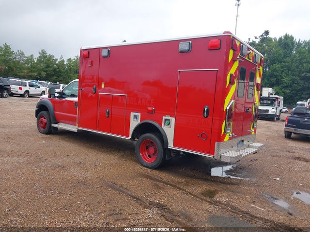 Ford F-450 Chassis Xlt 2016 1FDUF4GT8GEA45221 Image 3