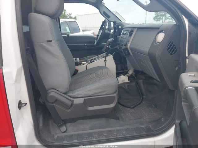 Ford F-450 Chassis Xlt 2016 1FDUF4GT8GEA45221 Image 5