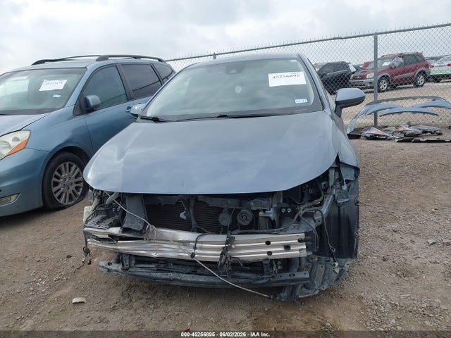2022 Toyota Corolla Hybrid Le მანქანა იყიდება აუქციონზე, vin: JTDEAMDE7NJ041887, აუქციონის ნომერი: 45256895