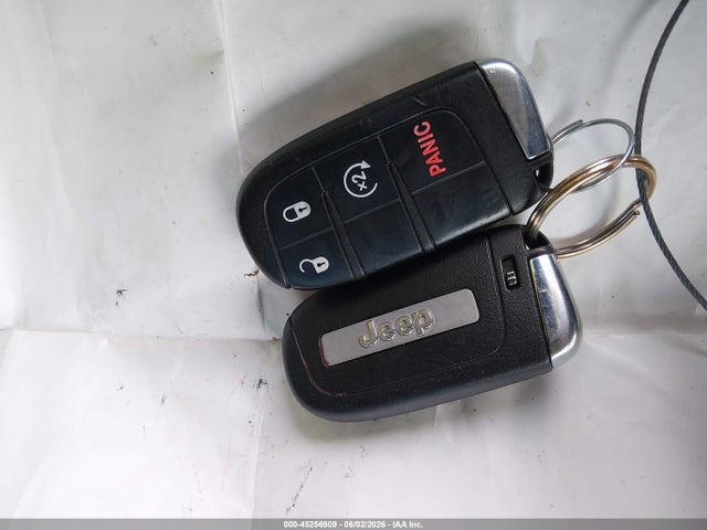 2018 Jeep Renegade Altitude 4x4 მანქანა იყიდება აუქციონზე, vin: ZACCJBBB1JPH37580, აუქციონის ნომერი: 45256909