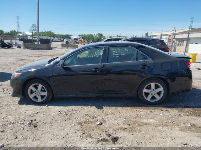 2014 Toyota Camry Se მანქანა იყიდება აუქციონზე, vin: 4T1BF1FK0EU461586, აუქციონის ნომერი: 45256915