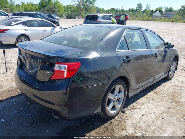 2014 Toyota Camry Se მანქანა იყიდება აუქციონზე, vin: 4T1BF1FK0EU461586, აუქციონის ნომერი: 45256915