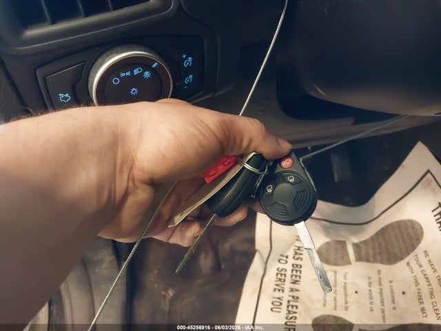 45256916 :رقم المزاد ، 1FADP3F22JL300474 vin ، 2018 Ford Focus Se مزاد بيع