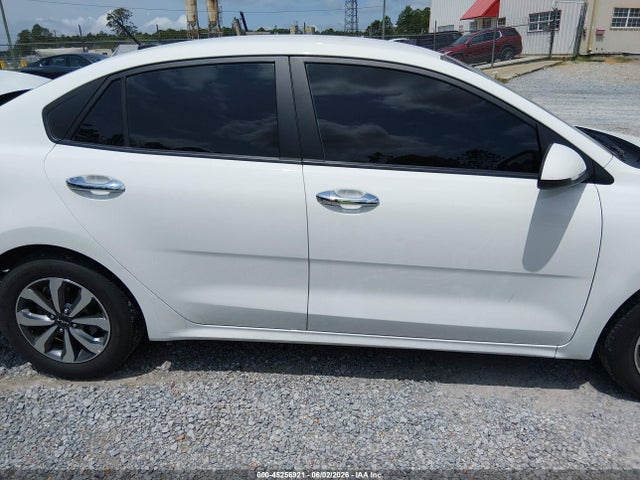KIA RIO S 2022 3KPA24AD6NE496069 Image 13
