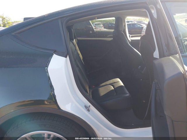 Продажа на аукционе авто 2021 Tesla Model Y Long Range Dual Motor All-wheel Drive, vin: 5YJYGDEE7MF257559, номер лота: 45256966