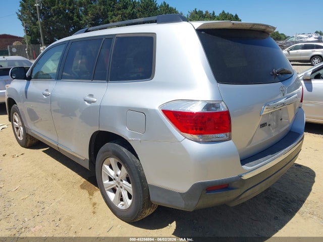 Продажа на аукционе авто 2012 Toyota Highlander Se V6, vin: 5TDBK3EH9CS123414, номер лота: 45256994