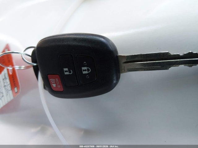 45257009 :رقم المزاد ، 2T3RFREV6HW559414 vin ، 2017 Toyota Rav4 Xle مزاد بيع