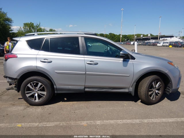 45257009 :رقم المزاد ، 2T3RFREV6HW559414 vin ، 2017 Toyota Rav4 Xle مزاد بيع