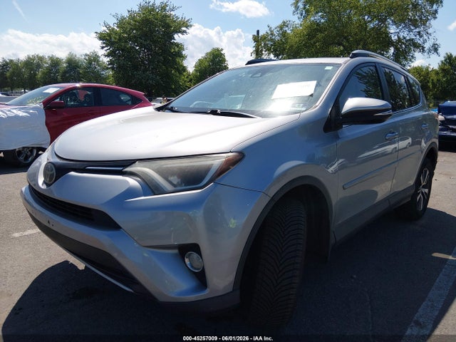 45257009 :رقم المزاد ، 2T3RFREV6HW559414 vin ، 2017 Toyota Rav4 Xle مزاد بيع