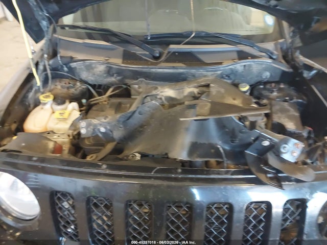 2017 Jeep Patriot Latitude 4x4 მანქანა იყიდება აუქციონზე, vin: 1C4NJRFB9HD174668, აუქციონის ნომერი: 45257018