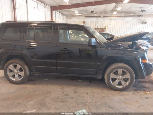 2017 Jeep Patriot Latitude 4x4 მანქანა იყიდება აუქციონზე, vin: 1C4NJRFB9HD174668, აუქციონის ნომერი: 45257018