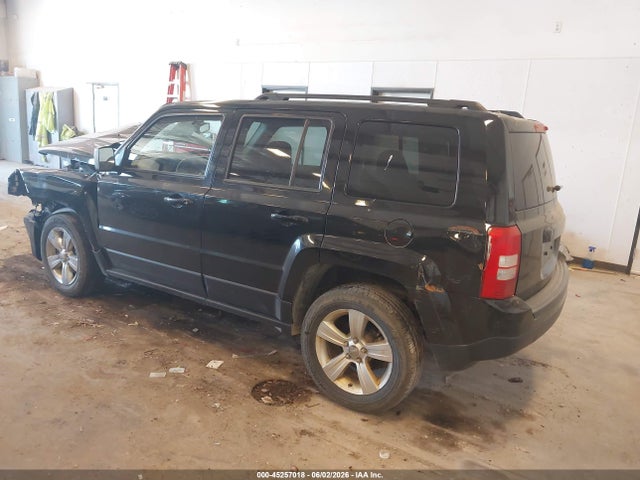 2017 Jeep Patriot Latitude 4x4 მანქანა იყიდება აუქციონზე, vin: 1C4NJRFB9HD174668, აუქციონის ნომერი: 45257018