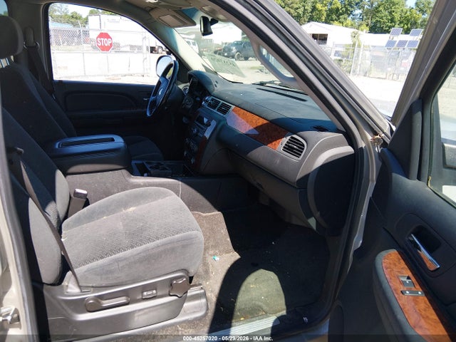 2008 Chevrolet Avalanche 1500 Lt მანქანა იყიდება აუქციონზე, vin: 3GNFK12348G143792, აუქციონის ნომერი: 45257020