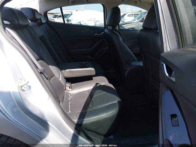 2018 Mazda Mazda3 Touring მანქანა იყიდება აუქციონზე, vin: 3MZBN1V32JM177020, აუქციონის ნომერი: 45257080