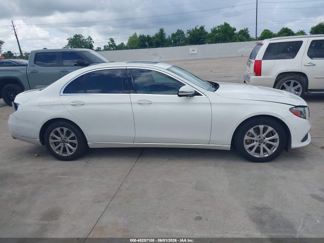 WDDZF4JB8KA573017 Mercedes-Benz E 300