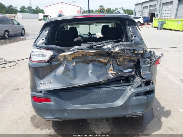 Jeep Cherokee Latitude 2015 1C4PJMCS7FW615943 Image 17