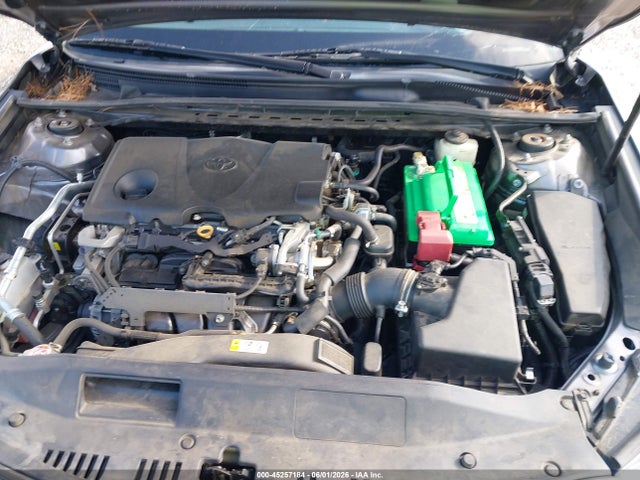 45257184 :رقم المزاد ، 4T1B11HK3JU504646 vin ، 2018 Toyota Camry Le مزاد بيع