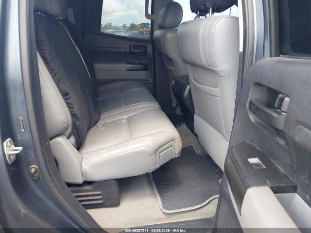 45257211 :رقم المزاد ، 5TBRV54168S477185 vin ، 2008 Toyota Tundra Sr5 5.7l V8 مزاد بيع