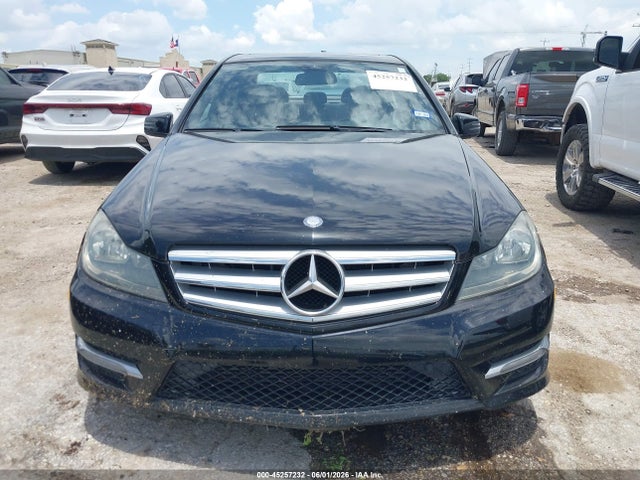 Продажа на аукционе авто 2012 Mercedes-benz C 250 Sport, vin: WDDGF4HB5CR203062, номер лота: 45257232