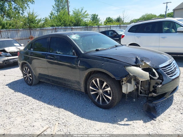 Aukcja sprzedaży 2013 Chrysler 200 Limited, vin: 1C3CCBCG3DN524670, numer aukcji: 45257308