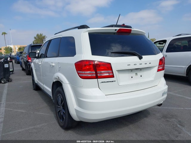 45257324 :رقم المزاد ، 3C4PDCAB6JT383953 vin ، 2018 Dodge Journey Se مزاد بيع