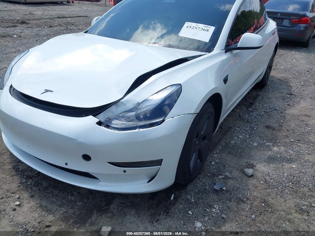 45257368 :رقم المزاد ، 5YJ3E1EBXNF328579 vin ، 2022 Tesla Model 3 Long Range Dual Motor All-wheel Drive مزاد بيع
