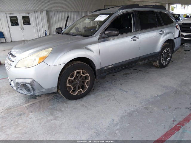 45257384 :رقم المزاد ، 4S4BRBAC2E1212835 vin ، 2014 Subaru Outback 2.5i مزاد بيع