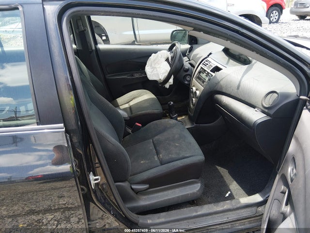45257409 :رقم المزاد ، JTDBT4K37A1370243 vin ، 2010 Toyota Yaris مزاد بيع