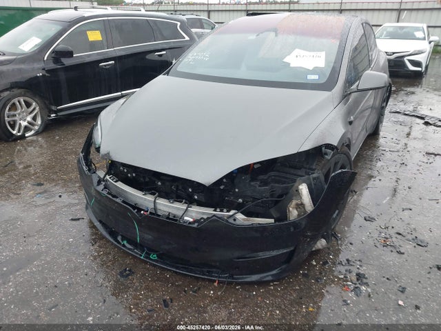 Продаж на аукціоні авто 2024 Tesla Model X Plaid Tri Motor All-wheel Drive, vin: 7SAXCBE6XRF437892, номер лоту: 45257420
