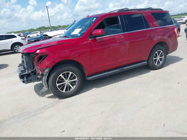 Ford Expedition Xlt 2018 1FMJU1HT9JEA33608 Image 2