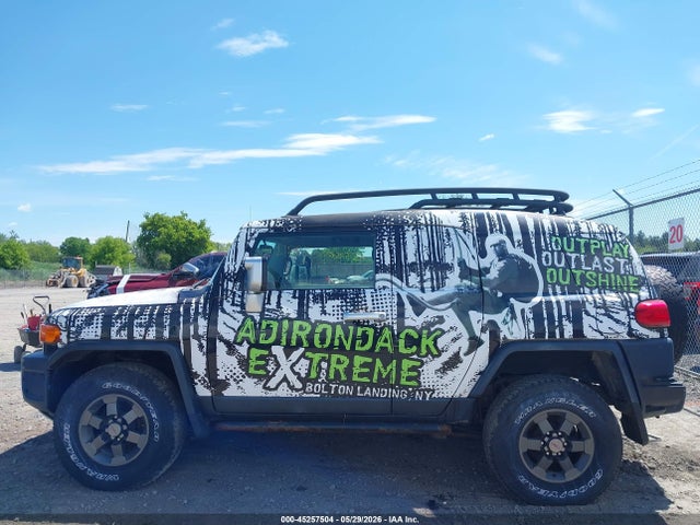 2007 Toyota Fj Cruiser მანქანა იყიდება აუქციონზე, vin: JTEBU11F170057688, აუქციონის ნომერი: 45257504
