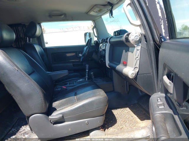 2007 Toyota Fj Cruiser მანქანა იყიდება აუქციონზე, vin: JTEBU11F170057688, აუქციონის ნომერი: 45257504