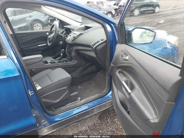 1FMCU9GD0HUA30176 Ford ESCAPE SE