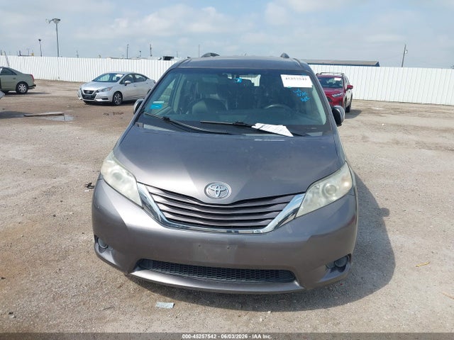 Auction sale of the 2015 Toyota Sienna Le 8 Passenger, vin: 5TDKK3DC6FS611861, lot number: 45257542
