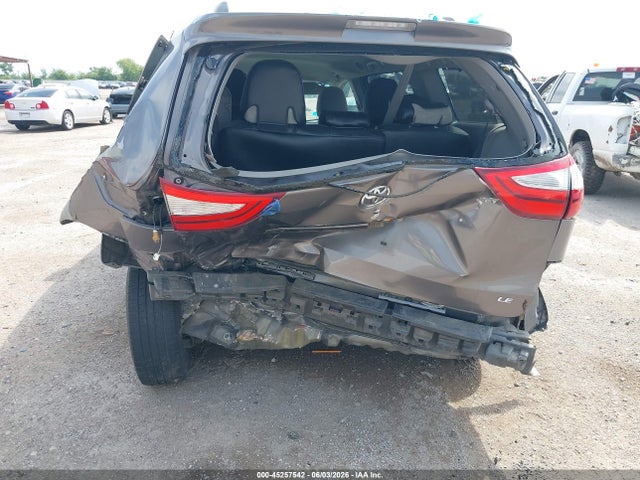 2015 Toyota Sienna Le 8 Passenger მანქანა იყიდება აუქციონზე, vin: 5TDKK3DC6FS611861, აუქციონის ნომერი: 45257542