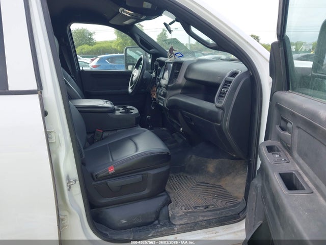 Продаж на аукціоні авто 2023 Ram 2500 Tradesman  4x4 8' Box, vin: 3C6UR5HL1PG566930, номер лоту: 45257563
