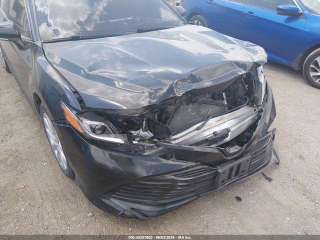 Продажа на аукционе авто 2018 Toyota Camry Le, vin: JTNB11HK6J3006592, номер лота: 45257600