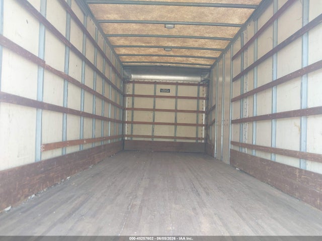 45257602 :رقم المزاد ، 1FV3GFFC0XHA40823 vin ، 1999 Freightliner Medium Conventional Fl60 مزاد بيع