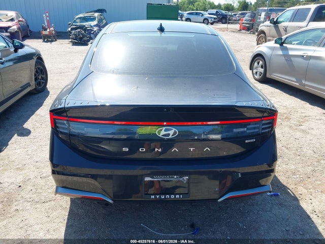 Продажа на аукционе авто 2024 Hyundai Sonata Hybrid Limited, vin: KMHL54JJ0RA101149, номер лота: 45257616