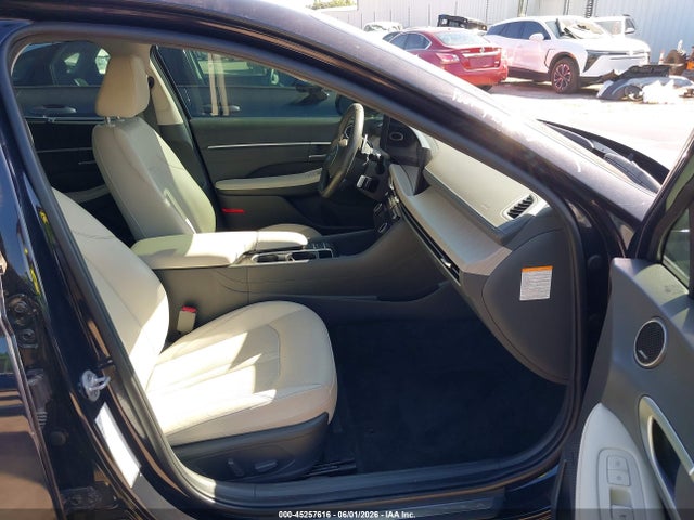 Продажа на аукционе авто 2024 Hyundai Sonata Hybrid Limited, vin: KMHL54JJ0RA101149, номер лота: 45257616