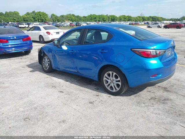 45257624 :رقم المزاد ، 3MYDLBYV8JY309499 vin ، 2018 Toyota Yaris Ia مزاد بيع