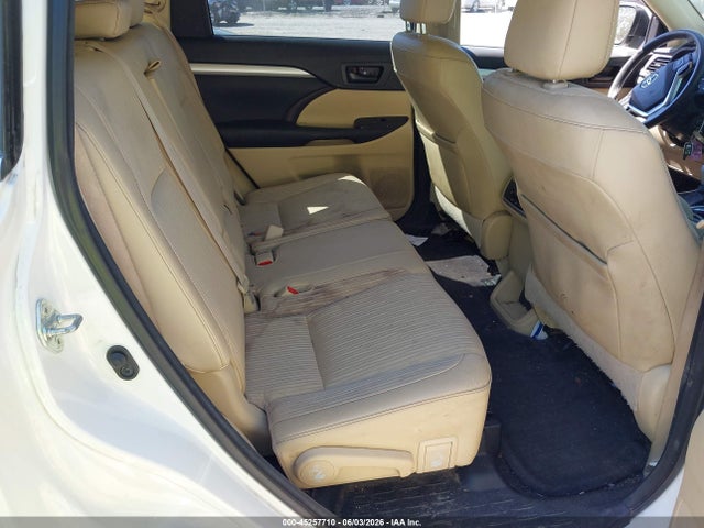 Продаж на аукціоні авто 2015 Toyota Highlander Le Plus V6, vin: 5TDBKRFH9FS145631, номер лоту: 45257710