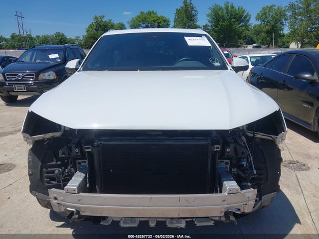 2020 Audi Q7 Premium Plus 45 Tfsi Quattro Tiptronic მანქანა იყიდება აუქციონზე, vin: WA1LJAF70LD010135, აუქციონის ნომერი: 45257732
