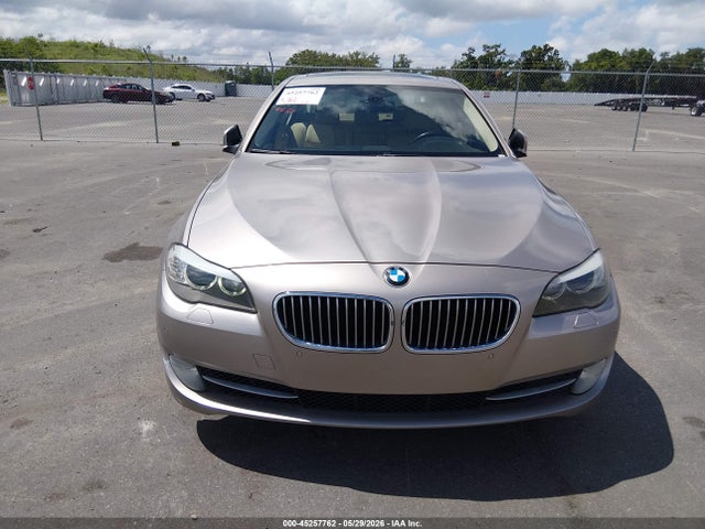 2011 Bmw 535i მანქანა იყიდება აუქციონზე, vin: WBAFR7C56BC608538, აუქციონის ნომერი: 45257762