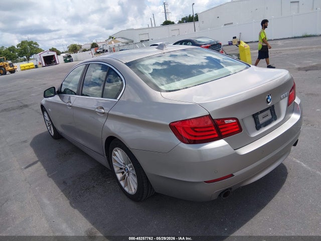 2011 Bmw 535i მანქანა იყიდება აუქციონზე, vin: WBAFR7C56BC608538, აუქციონის ნომერი: 45257762