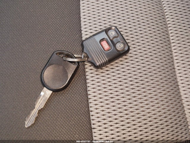 45257767 :رقم المزاد ، 1FMCU93117KA19385 vin ، 2007 Ford Escape Xlt/xlt Sport مزاد بيع