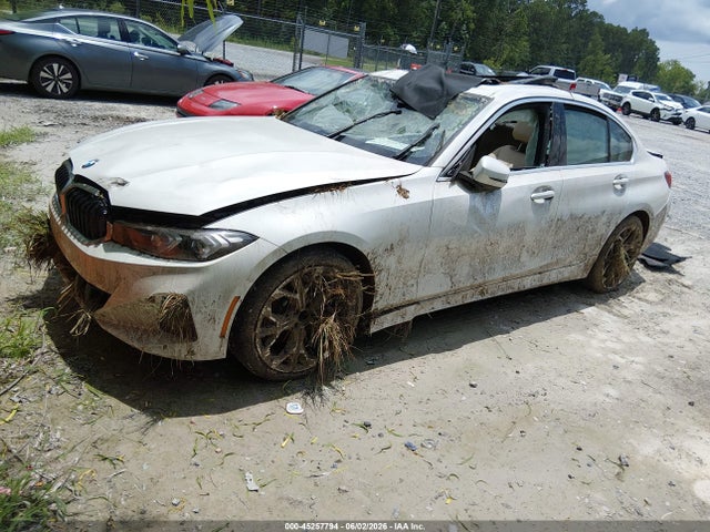 BMW 330I 2025 3MW69CW06S8E92998 Image 2